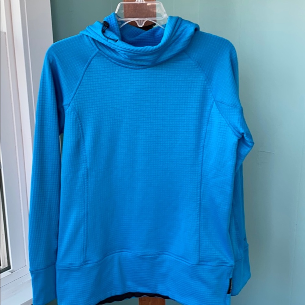 Burton blue sweatshirt
